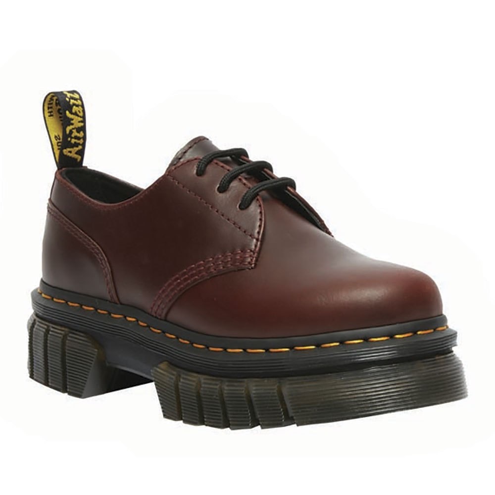 NWT - Dr. Martens Audrick 31 Shoe